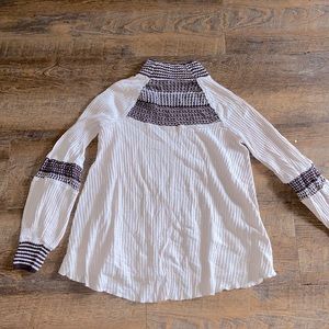 Free people Mock Turtle Neck Light Sweater